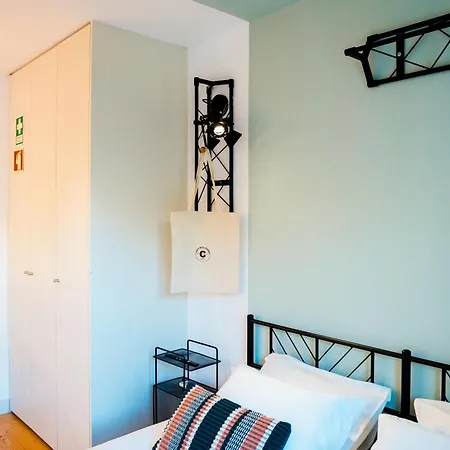 Cozy Nest Studio In City Center Apartment